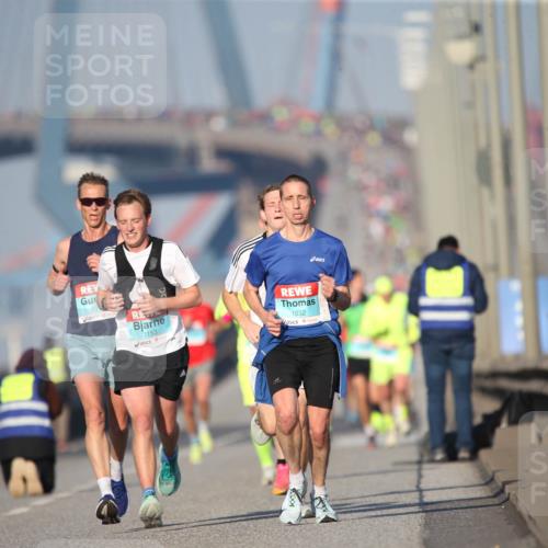 03.10.2025 - Köhlbrandbrückenlauf Jannik Wohlers http://msf.ph/oto/9073056 03.10.2025 09:39:06 Position 3 3153, 1032 meine-sportfotos.de
