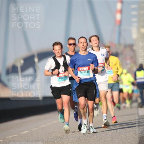 03.10.2025 - Köhlbrandbrückenlauf Jannik Wohlers http://msf.ph/oto/9073124 03.10.2025 09:39:11 Position 3 1032 meine-sportfotos.de