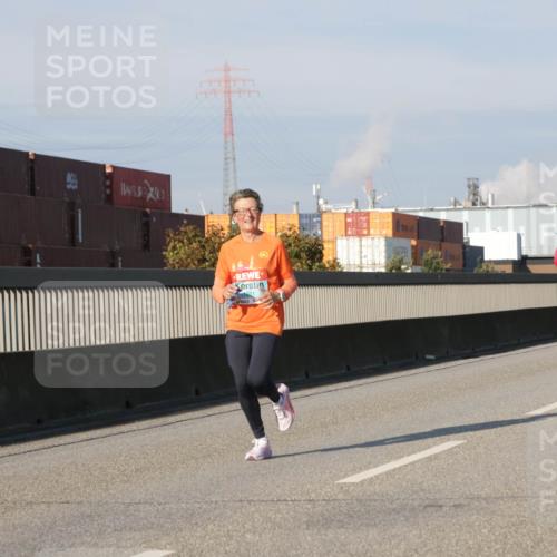 03.10.2025 - Köhlbrandbrückenlauf Jannik Wohlers http://msf.ph/oto/9073198 03.10.2025 09:50:25 Position 3 2822 meine-sportfotos.de