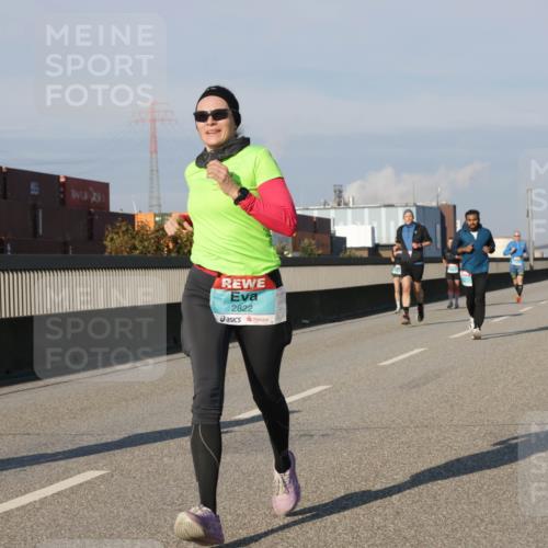 03.10.2025 - Köhlbrandbrückenlauf Jannik Wohlers http://msf.ph/oto/9073276 03.10.2025 09:50:27 Position 3 2822 meine-sportfotos.de