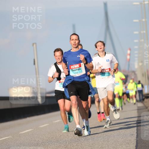03.10.2025 - Köhlbrandbrückenlauf Jannik Wohlers http://msf.ph/oto/9073292 03.10.2025 09:39:17 Position 3 1032 meine-sportfotos.de