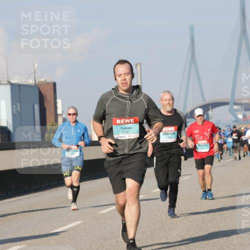 03.10.2025 - Köhlbrandbrückenlauf Jannik Wohlers http://msf.ph/oto/9073342 03.10.2025 09:50:30 Position 3 3721, 1385 meine-sportfotos.de