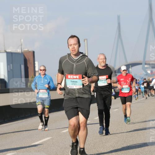 03.10.2025 - Köhlbrandbrückenlauf Jannik Wohlers http://msf.ph/oto/9073353 03.10.2025 09:50:30 Position 3 3721, 1385 meine-sportfotos.de