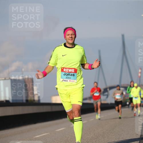 03.10.2025 - Köhlbrandbrückenlauf Jannik Wohlers http://msf.ph/oto/9073389 03.10.2025 09:39:27 Position 3 3082 meine-sportfotos.de