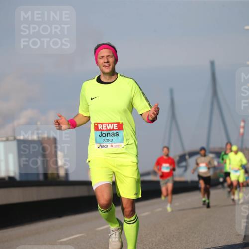 03.10.2025 - Köhlbrandbrückenlauf Jannik Wohlers http://msf.ph/oto/9073403 03.10.2025 09:39:27 Position 3 3082 meine-sportfotos.de