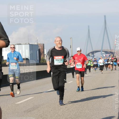 03.10.2025 - Köhlbrandbrückenlauf Jannik Wohlers http://msf.ph/oto/9073461 03.10.2025 09:50:33 Position 3 372, 1385 meine-sportfotos.de