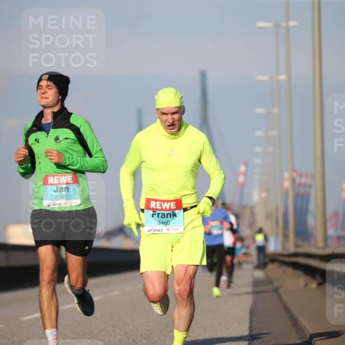03.10.2025 - Köhlbrandbrückenlauf Jannik Wohlers http://msf.ph/oto/9073482 03.10.2025 09:39:35 Position 3 2701, 3460 meine-sportfotos.de