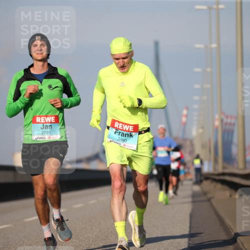03.10.2025 - Köhlbrandbrückenlauf Jannik Wohlers http://msf.ph/oto/9073495 03.10.2025 09:39:36 Position 3 2701, 3460 meine-sportfotos.de