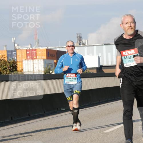 03.10.2025 - Köhlbrandbrückenlauf Jannik Wohlers http://msf.ph/oto/9073517 03.10.2025 09:50:34 Position 3 842, 1302, 1385 meine-sportfotos.de