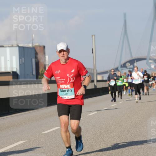 03.10.2025 - Köhlbrandbrückenlauf Jannik Wohlers http://msf.ph/oto/9073551 03.10.2025 09:50:35 Position 3 1477 meine-sportfotos.de