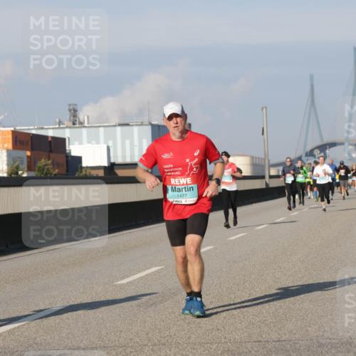 03.10.2025 - Köhlbrandbrückenlauf Jannik Wohlers http://msf.ph/oto/9073624 03.10.2025 09:50:36 Position 3 1477 meine-sportfotos.de