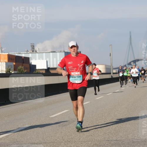 03.10.2025 - Köhlbrandbrückenlauf Jannik Wohlers http://msf.ph/oto/9073631 03.10.2025 09:50:36 Position 3 1477 meine-sportfotos.de