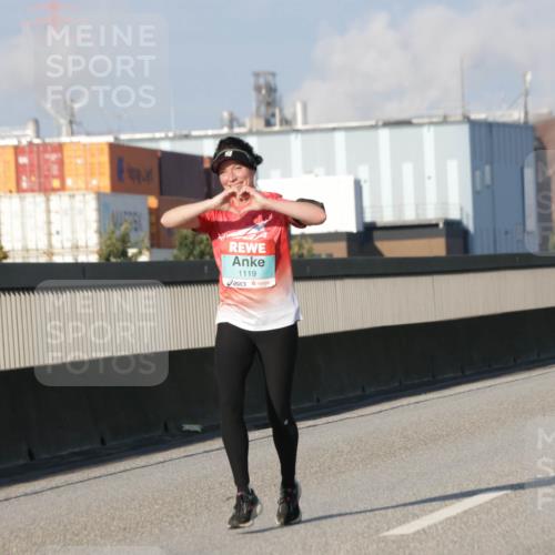 03.10.2025 - Köhlbrandbrückenlauf Jannik Wohlers http://msf.ph/oto/9073660 03.10.2025 09:50:41 Position 3 1119 meine-sportfotos.de