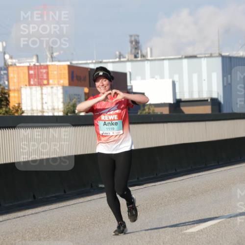 03.10.2025 - Köhlbrandbrückenlauf Jannik Wohlers http://msf.ph/oto/9073691 03.10.2025 09:50:41 Position 3 1119 meine-sportfotos.de