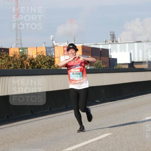 03.10.2025 - Köhlbrandbrückenlauf Jannik Wohlers http://msf.ph/oto/9073755 03.10.2025 09:50:42 Position 3 1119 meine-sportfotos.de
