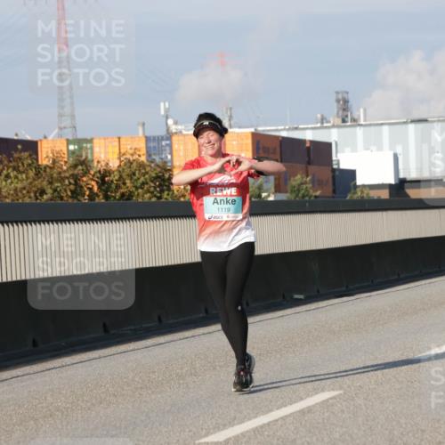 03.10.2025 - Köhlbrandbrückenlauf Jannik Wohlers http://msf.ph/oto/9073764 03.10.2025 09:50:42 Position 3 1119 meine-sportfotos.de