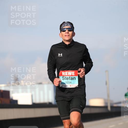 03.10.2025 - Köhlbrandbrückenlauf Jannik Wohlers http://msf.ph/oto/9073784 03.10.2025 09:39:51 Position 3 1034 meine-sportfotos.de