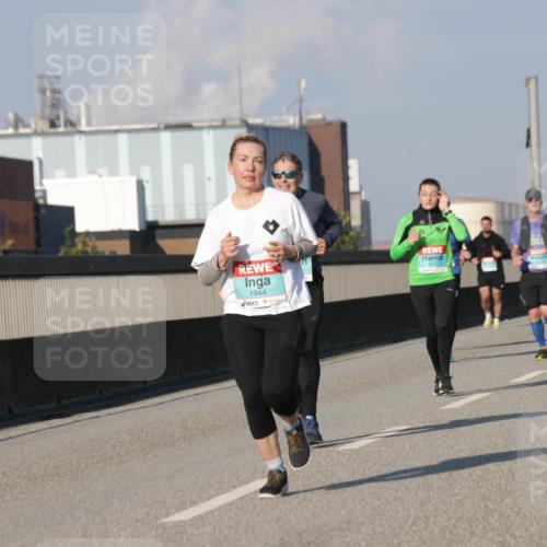 03.10.2025 - Köhlbrandbrückenlauf Jannik Wohlers http://msf.ph/oto/9073786 03.10.2025 09:50:45 Position 3 1944 meine-sportfotos.de