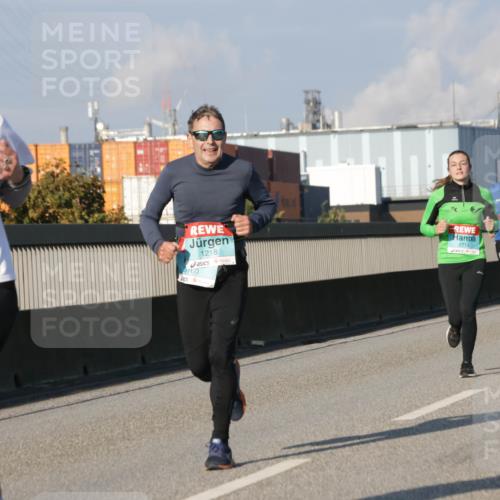 03.10.2025 - Köhlbrandbrückenlauf Jannik Wohlers http://msf.ph/oto/9073932 03.10.2025 09:50:48 Position 3 1944, 160, 1218, 2714 meine-sportfotos.de