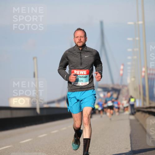 03.10.2025 - Köhlbrandbrückenlauf Jannik Wohlers http://msf.ph/oto/9073959 03.10.2025 09:40:00 Position 3 1026 meine-sportfotos.de