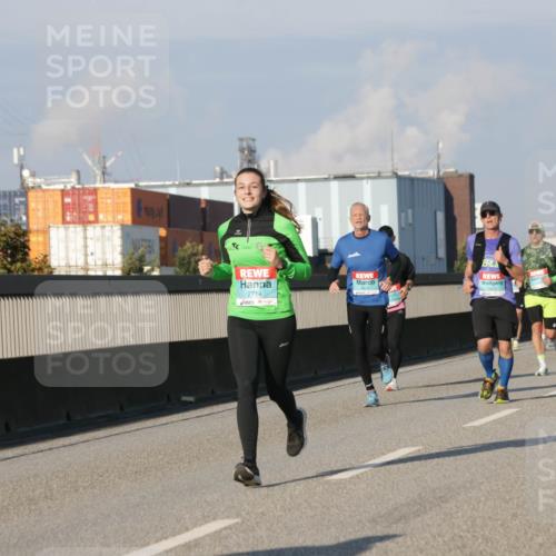 03.10.2025 - Köhlbrandbrückenlauf Jannik Wohlers http://msf.ph/oto/9073981 03.10.2025 09:50:49 Position 3 2714, 1415 meine-sportfotos.de