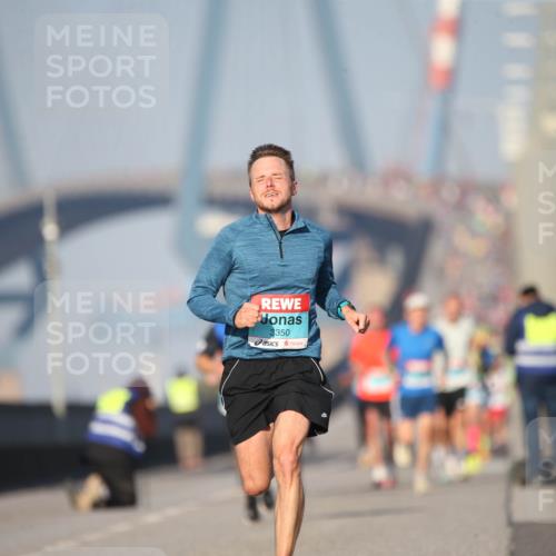 03.10.2025 - Köhlbrandbrückenlauf Jannik Wohlers http://msf.ph/oto/9073993 03.10.2025 09:40:06 Position 3 3350 meine-sportfotos.de