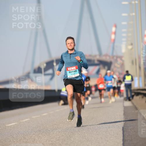 03.10.2025 - Köhlbrandbrückenlauf Jannik Wohlers http://msf.ph/oto/9074074 03.10.2025 09:40:08 Position 3 3350 meine-sportfotos.de
