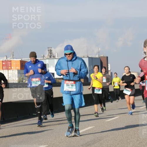 03.10.2025 - Köhlbrandbrückenlauf Jannik Wohlers http://msf.ph/oto/9074262 03.10.2025 09:51:00 Position 3 1328, 2084 meine-sportfotos.de