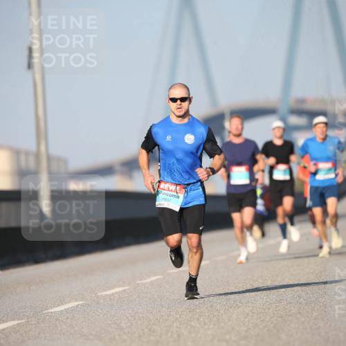 03.10.2025 - Köhlbrandbrückenlauf Jannik Wohlers http://msf.ph/oto/9074264 03.10.2025 09:40:17 Position 3 2937 meine-sportfotos.de