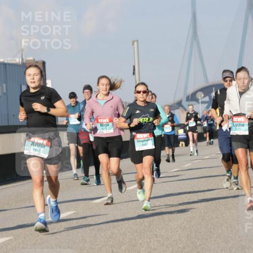 03.10.2025 - Köhlbrandbrückenlauf Jannik Wohlers http://msf.ph/oto/9074309 03.10.2025 09:51:02 Position 3 1242, 3579, 1092, 3625 meine-sportfotos.de