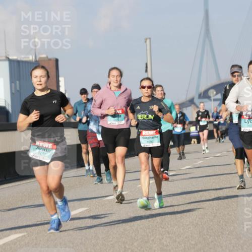 03.10.2025 - Köhlbrandbrückenlauf Jannik Wohlers http://msf.ph/oto/9074328 03.10.2025 09:51:02 Position 3 2323, 1242, 3579, 1092, 3625 meine-sportfotos.de