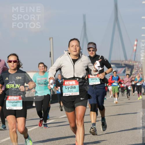 03.10.2025 - Köhlbrandbrückenlauf Jannik Wohlers http://msf.ph/oto/9074401 03.10.2025 09:51:04 Position 3 3579, 1092, 3625, 1255 meine-sportfotos.de