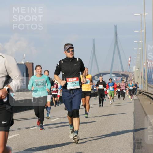 03.10.2025 - Köhlbrandbrückenlauf Jannik Wohlers http://msf.ph/oto/9074469 03.10.2025 09:51:07 Position 3 3625, 1255 meine-sportfotos.de