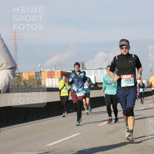 03.10.2025 - Köhlbrandbrückenlauf Jannik Wohlers http://msf.ph/oto/9074492 03.10.2025 09:51:08 Position 3 1255 meine-sportfotos.de