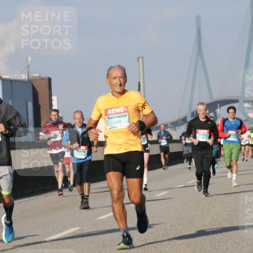 03.10.2025 - Köhlbrandbrückenlauf Jannik Wohlers http://msf.ph/oto/9074555 03.10.2025 09:51:10 Position 3 3656, 1428 meine-sportfotos.de