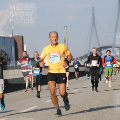 03.10.2025 - Köhlbrandbrückenlauf Jannik Wohlers http://msf.ph/oto/9074562 03.10.2025 09:51:10 Position 3 3656, 12, 1428 meine-sportfotos.de