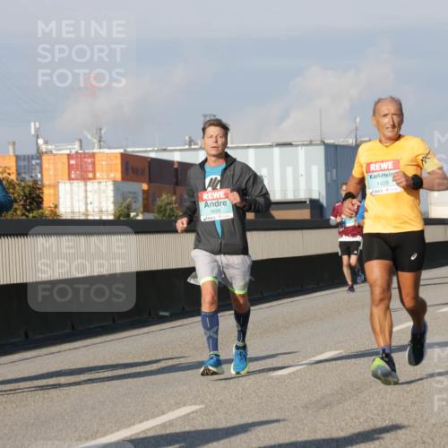 03.10.2025 - Köhlbrandbrückenlauf Jannik Wohlers http://msf.ph/oto/9074600 03.10.2025 09:51:11 Position 3 3228, 3656, 1428 meine-sportfotos.de