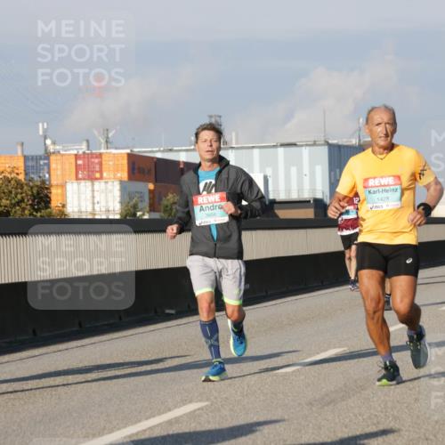 03.10.2025 - Köhlbrandbrückenlauf Jannik Wohlers http://msf.ph/oto/9074608 03.10.2025 09:51:11 Position 3 3228, 3656, 1428 meine-sportfotos.de