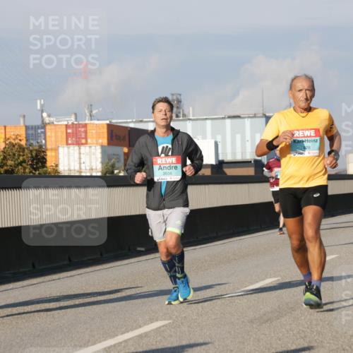 03.10.2025 - Köhlbrandbrückenlauf Jannik Wohlers http://msf.ph/oto/9074626 03.10.2025 09:51:11 Position 3 3228, 3656, 1428 meine-sportfotos.de