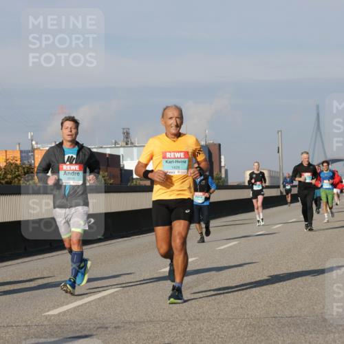 03.10.2025 - Köhlbrandbrückenlauf Jannik Wohlers http://msf.ph/oto/9074648 03.10.2025 09:51:12 Position 3 3656, 1428 meine-sportfotos.de