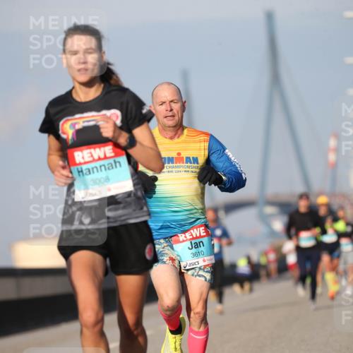 03.10.2025 - Köhlbrandbrückenlauf Jannik Wohlers http://msf.ph/oto/9074713 03.10.2025 09:40:33 Position 3 3008, 112, 262, 3610 meine-sportfotos.de