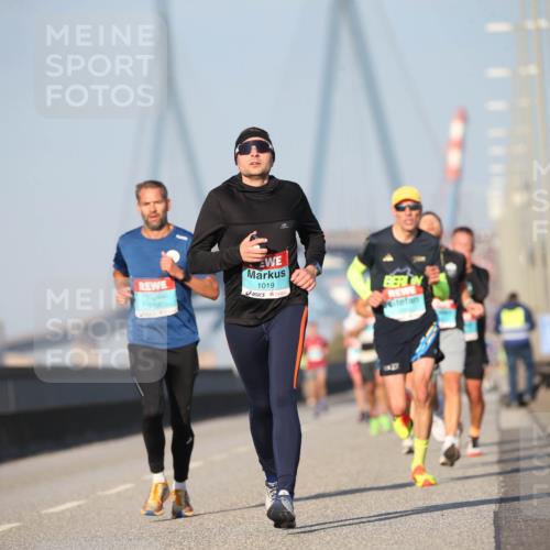 03.10.2025 - Köhlbrandbrückenlauf Jannik Wohlers http://msf.ph/oto/9074780 03.10.2025 09:40:38 Position 3 3756, 1019, 1827 meine-sportfotos.de