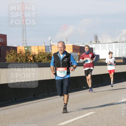 03.10.2025 - Köhlbrandbrückenlauf Jannik Wohlers http://msf.ph/oto/9074787 03.10.2025 09:51:16 Position 3 1340, 12 meine-sportfotos.de