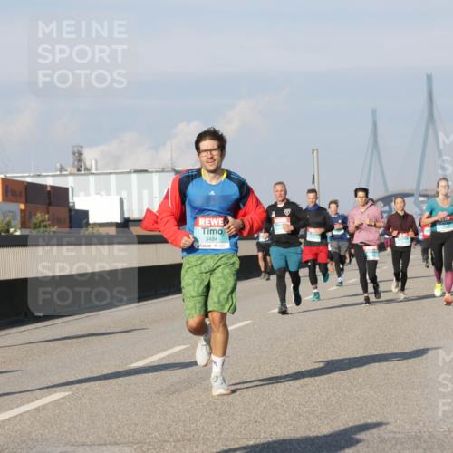 03.10.2025 - Köhlbrandbrückenlauf Jannik Wohlers http://msf.ph/oto/9074922 03.10.2025 09:51:20 Position 3 2698, 3484 meine-sportfotos.de