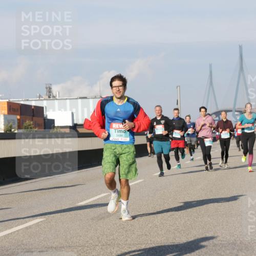 03.10.2025 - Köhlbrandbrückenlauf Jannik Wohlers http://msf.ph/oto/9074927 03.10.2025 09:51:20 Position 3 2698, 3484 meine-sportfotos.de
