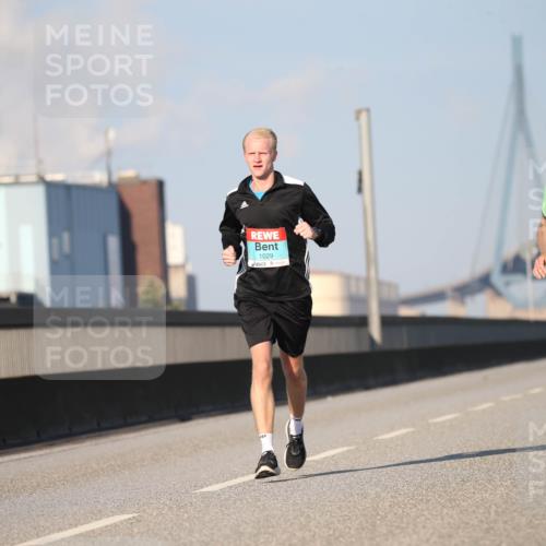03.10.2025 - Köhlbrandbrückenlauf Jannik Wohlers http://msf.ph/oto/9075047 03.10.2025 09:41:10 Position 3 1029, 3262 meine-sportfotos.de