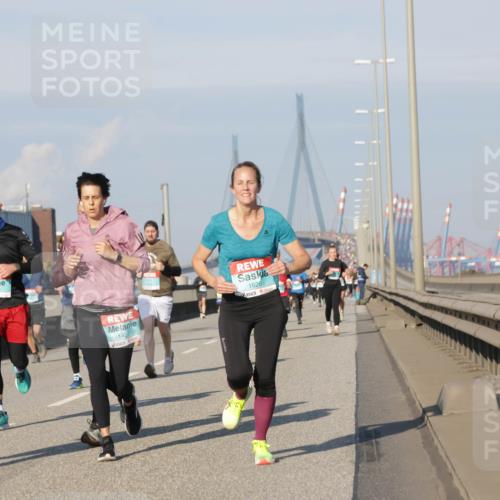 03.10.2025 - Köhlbrandbrückenlauf Jannik Wohlers http://msf.ph/oto/9075100 03.10.2025 09:51:24 Position 3 2761, 3188, 1626, 1424 meine-sportfotos.de