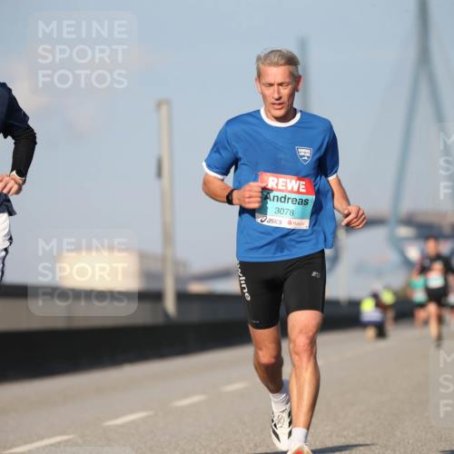03.10.2025 - Köhlbrandbrückenlauf Jannik Wohlers http://msf.ph/oto/9075101 03.10.2025 09:41:27 Position 3 3226, 3078 meine-sportfotos.de