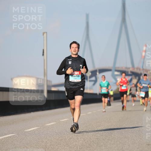 03.10.2025 - Köhlbrandbrückenlauf Jannik Wohlers http://msf.ph/oto/9075162 03.10.2025 09:41:39 Position 3 1061 meine-sportfotos.de
