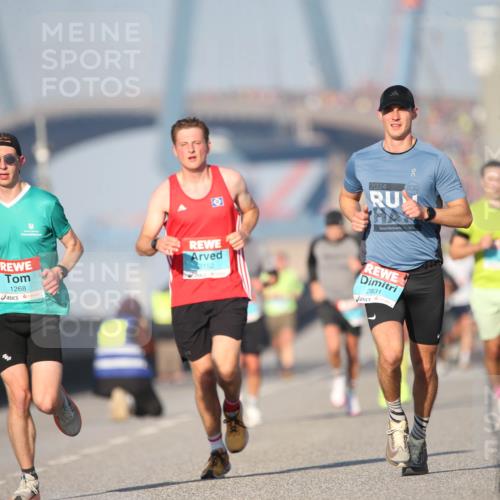 03.10.2025 - Köhlbrandbrückenlauf Jannik Wohlers http://msf.ph/oto/9075188 03.10.2025 09:41:42 Position 3 1268, 3152, 2024, 2831 meine-sportfotos.de